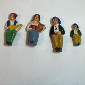 4 VINTAGE PAINTED PLASTER TURN OF CENTURY 0 GAUGE SEATED PASSENGERS